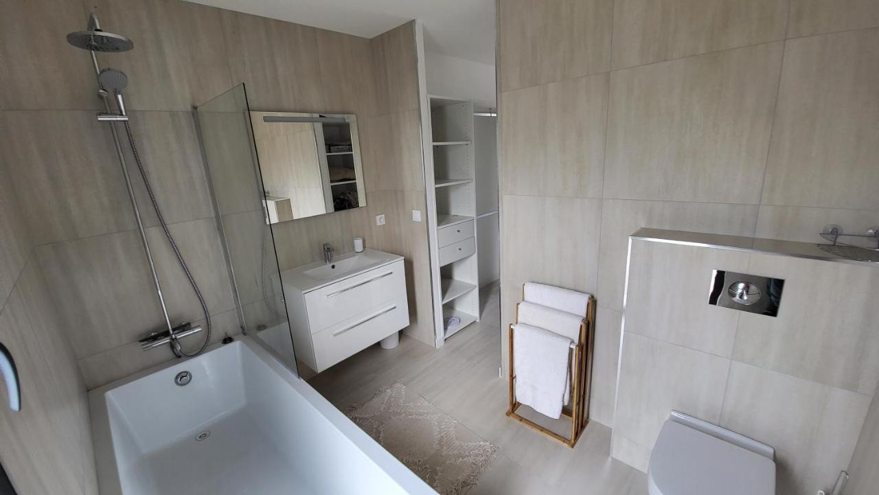 קונקה Villa Moderne De Standing Avec Piscine Privee A 400M De La Plage - 4 Chambres מראה חיצוני תמונה