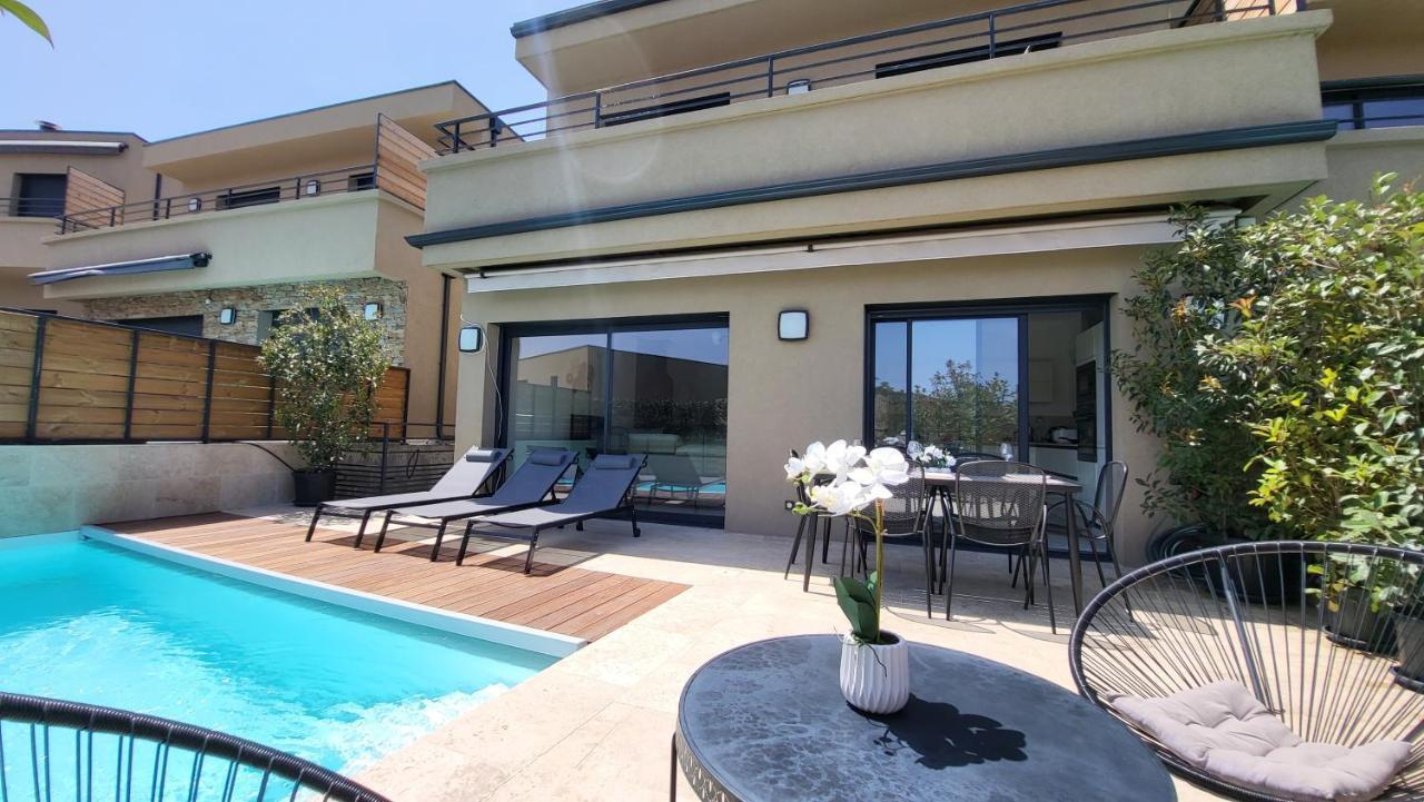קונקה Villa Moderne De Standing Avec Piscine Privee A 400M De La Plage - 4 Chambres מראה חיצוני תמונה